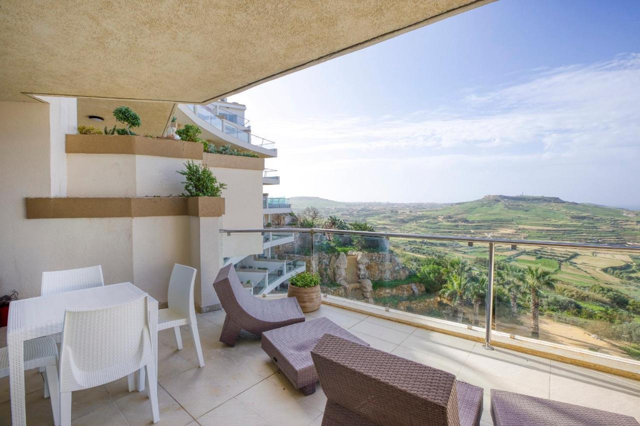Apartment With Pool-Hosted By Sweetstay Zebbug  Dış mekan fotoğraf