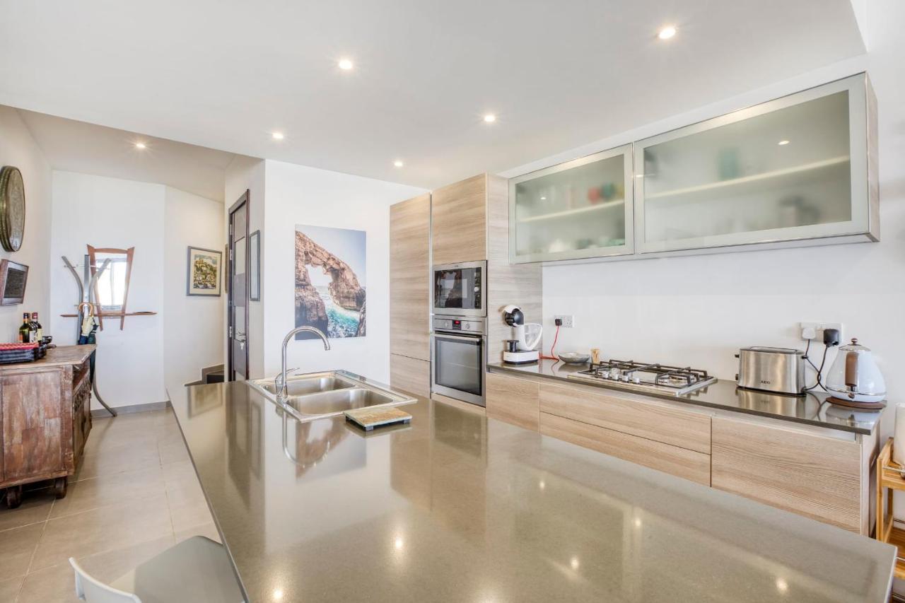 Apartment With Pool-Hosted By Sweetstay Zebbug  Dış mekan fotoğraf